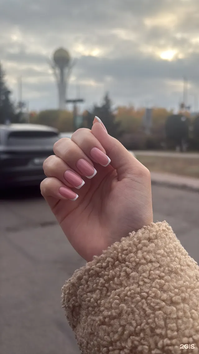 Розовый френч